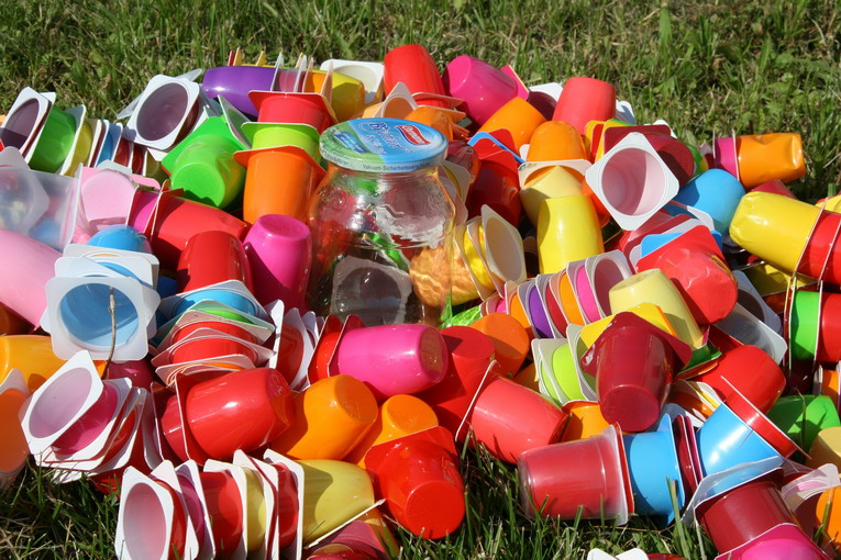 Plastic free, un mondo senza plastica per il bene del pianeta