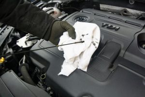 Olio motore, ci sono dei luoghi dove smaltirlo?