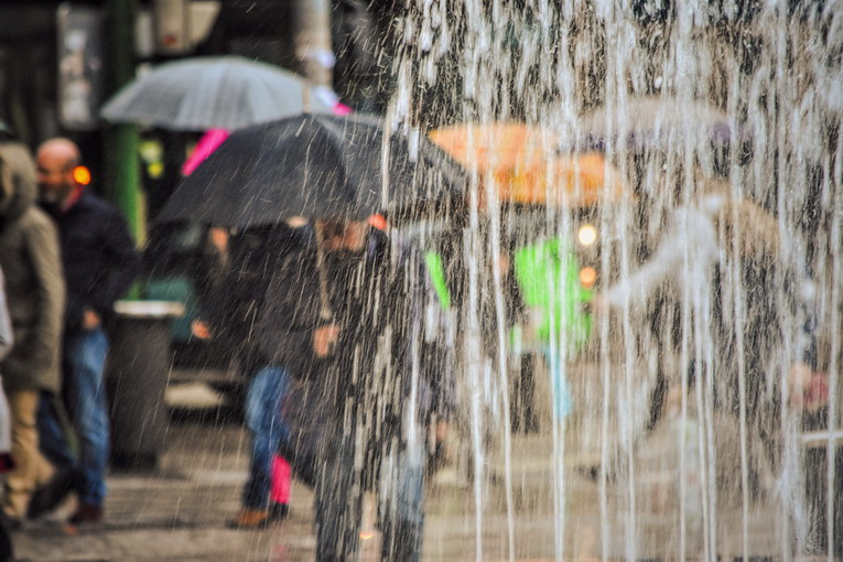 Bomba d’acqua, come si sviluppa questo fenomeno meteo