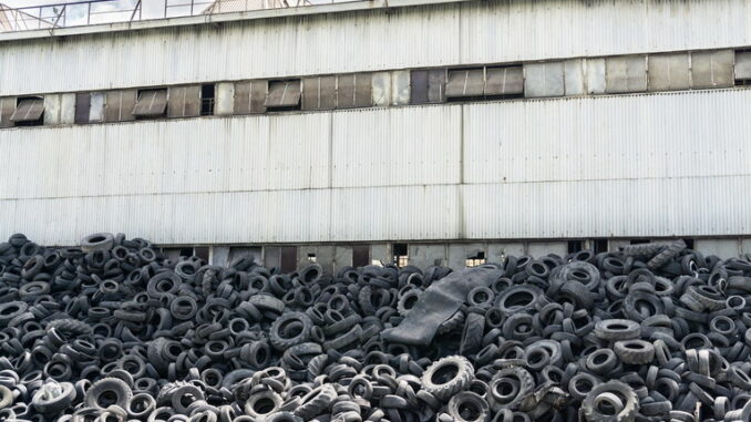 Inchiesta: traffico illecito di pneumatici e smaltimento illegale