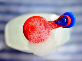 Detersivi bio, green e casalinghi: guida completa per una casa pulita e sostenibile